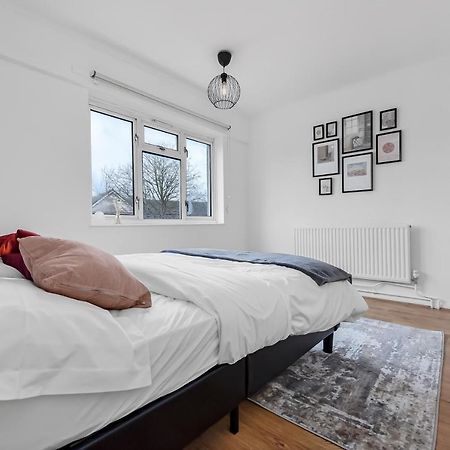 Stylish Excel 3 Bedroom Flat 伦敦 外观 照片