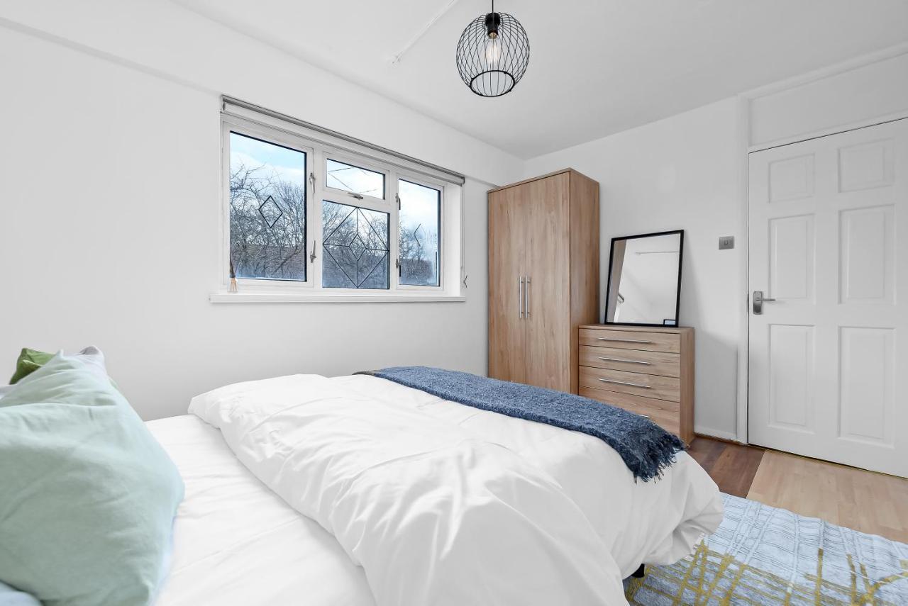 Stylish Excel 3 Bedroom Flat 伦敦 外观 照片